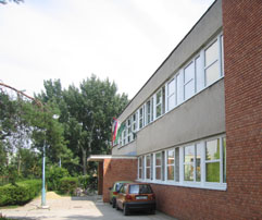 Szúnyog utána 2.jpg Szúnyog utána 2.jpg